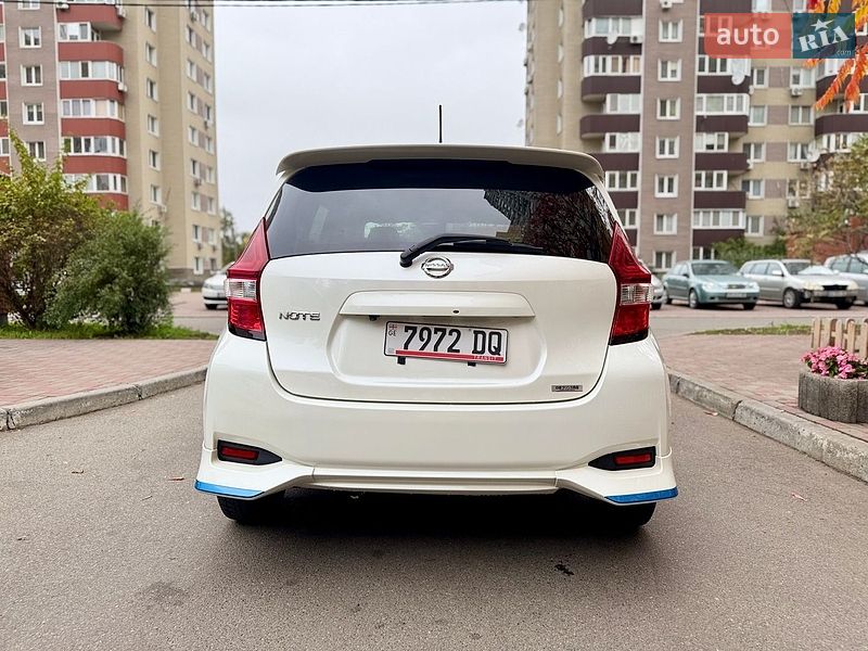 Хэтчбек Nissan Note 2016 в Киеве