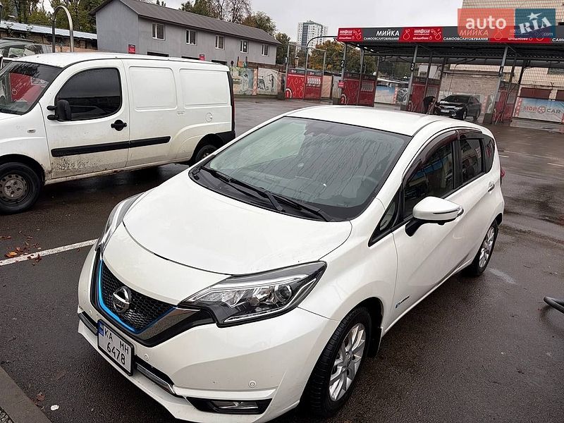 Хетчбек Nissan Note 2017 в Києві фото 4 Хетчбек Nissan Note 2017 в Києві
