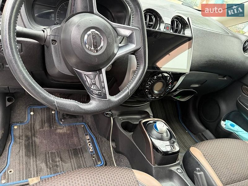 Хетчбек Nissan Note 2017 в Києві фото 12 Хетчбек Nissan Note 2017 в Києві