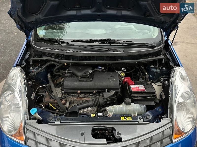 Хэтчбек Nissan Note 2006 в Луцке
