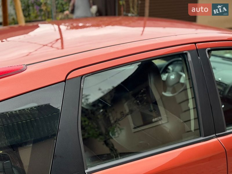 Хэтчбек Nissan Note 2007 в Ивано-Франковске