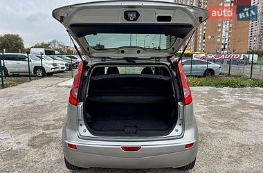 Хэтчбек Nissan Note 2010 в Киеве