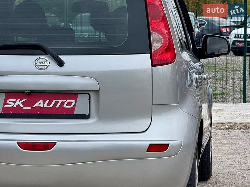 Хэтчбек Nissan Note 2010 в Киеве