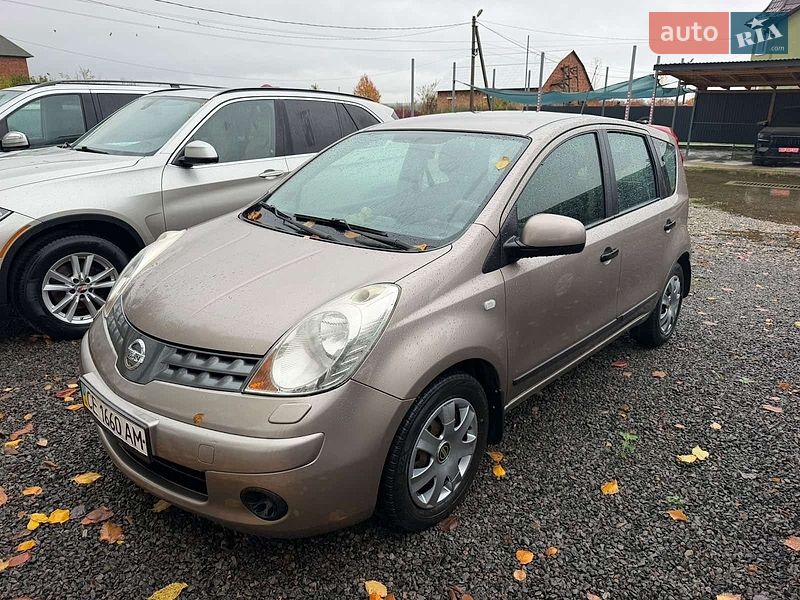 Хэтчбек Nissan Note 2008 в Черновцах