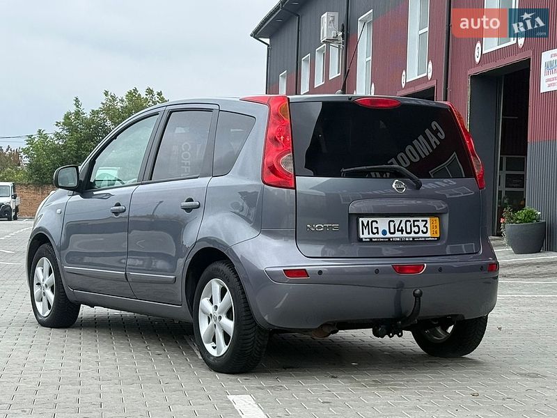 Хэтчбек Nissan Note 2007 в Дубно