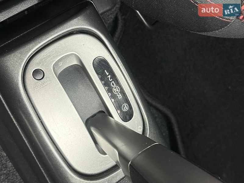 Хэтчбек Nissan Note 2007 в Дубно