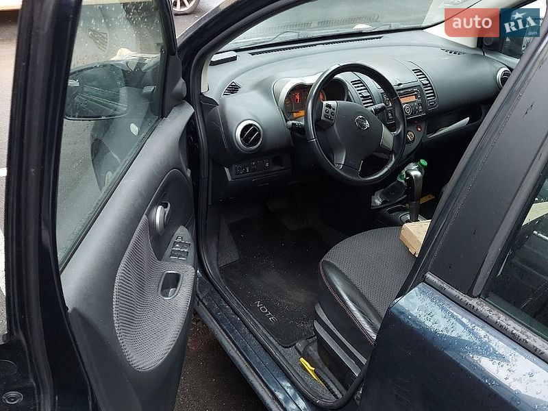 Хэтчбек Nissan Note 2008 в Киеве