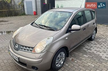 Хетчбек Nissan Note 2008 в Чернівцях