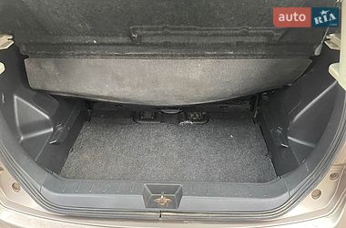 Хетчбек Nissan Note 2008 в Чернівцях