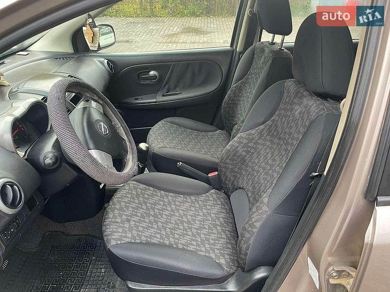 Хетчбек Nissan Note 2008 в Чернівцях
