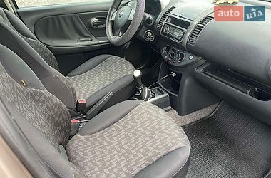 Хетчбек Nissan Note 2008 в Чернівцях