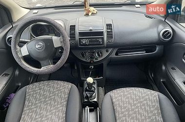 Хетчбек Nissan Note 2008 в Чернівцях