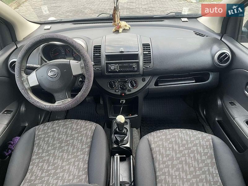 Хетчбек Nissan Note 2008 в Чернівцях