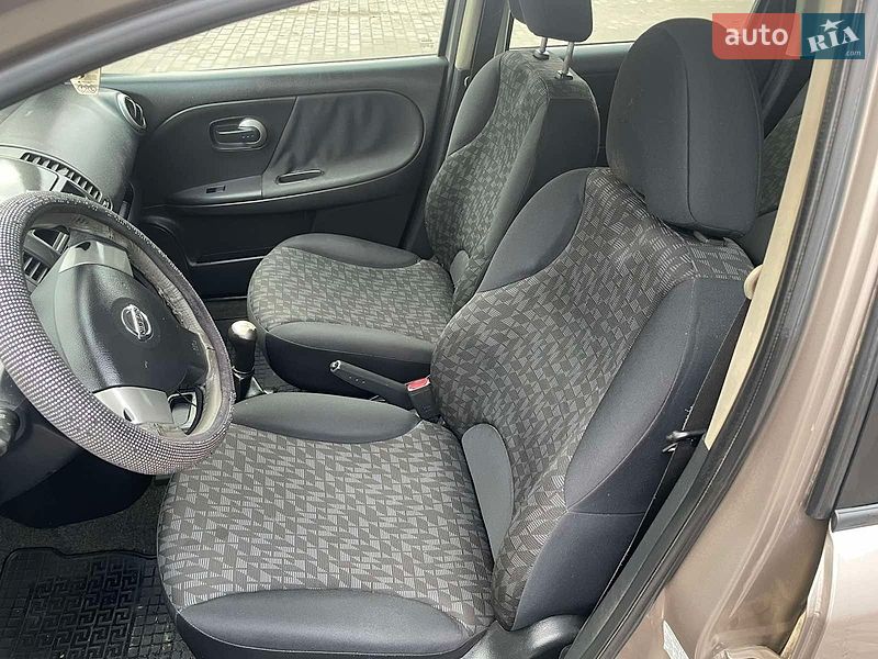 Хетчбек Nissan Note 2008 в Чернівцях
