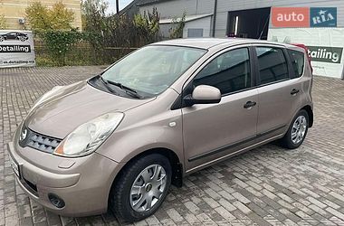Хетчбек Nissan Note 2008 в Чернівцях