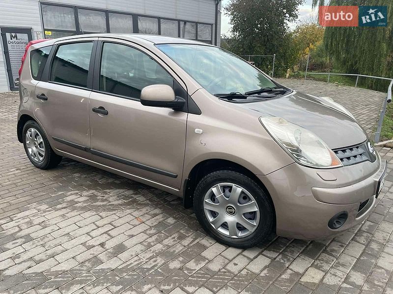 Хетчбек Nissan Note 2008 в Чернівцях