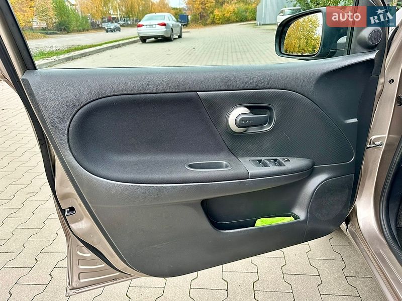 Хетчбек Nissan Note 2010 в Білій Церкві фото 15 Хетчбек Nissan Note 2010 в Білій Церкві