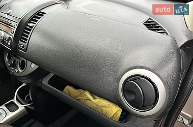 Хетчбек Nissan Note 2010 в Білій Церкві фото 24 Хетчбек Nissan Note 2010 в Білій Церкві