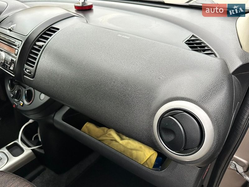 Хетчбек Nissan Note 2010 в Білій Церкві фото 24 Хетчбек Nissan Note 2010 в Білій Церкві