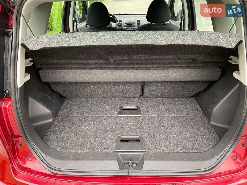 Хэтчбек Nissan Note 2011 в Житомире