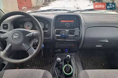 Пікап Nissan NP300 2011 в Межовій