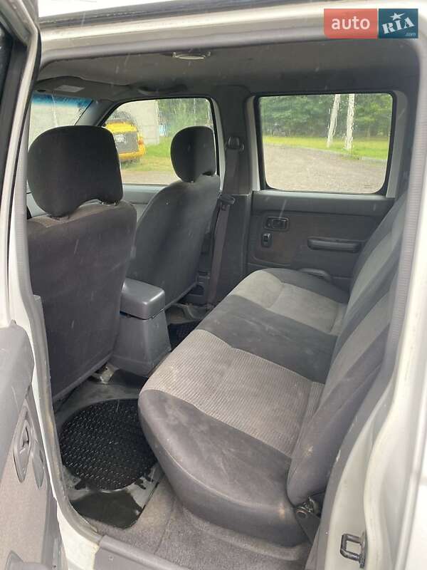 Пикап Nissan NP300 2014 в Виннице