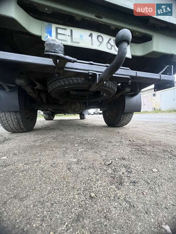 Пикап Nissan NP300 2010 в Киеве