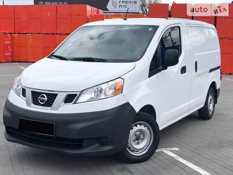 Вантажопасажирський фургон Nissan NV200 2017 в Умані