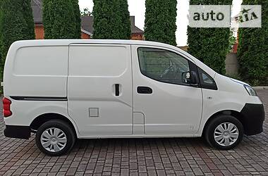 Грузопассажирский фургон Nissan NV200 2015 в Одессе