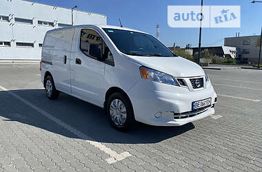 Вантажний фургон Nissan NV200 2014 в Львові