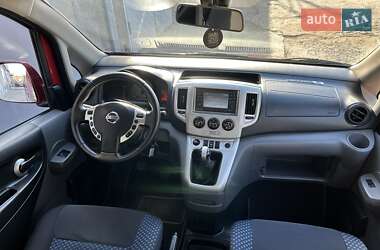 Минивэн Nissan NV200 2012 в 