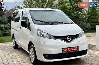 Минивэн Nissan NV200 2014 в 