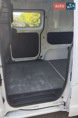 Вантажний фургон Nissan NV200 2016 в 