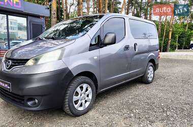Мінівен Nissan NV200 2011 в 