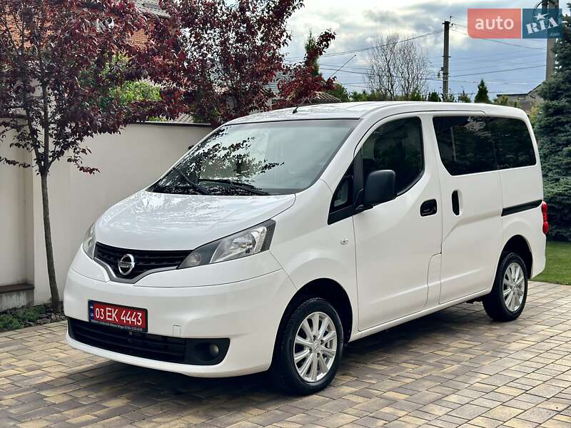 Nissan NV200 2014