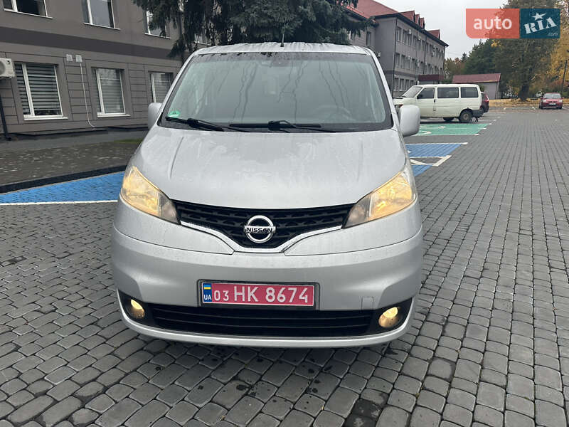 Мінівен Nissan NV200 2011 в Луцьку