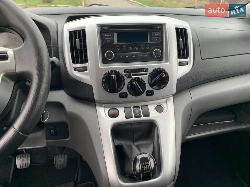 Мінівен Nissan NV200 2015 в Одесі