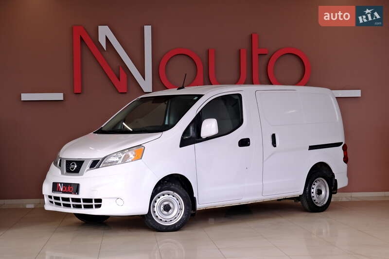 Nissan NV200 2020
