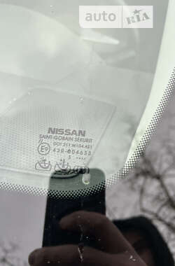 Борт Nissan NV2500 2013 в Золочеві