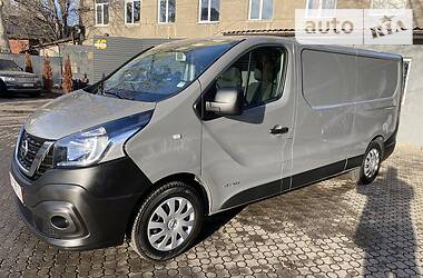 Вантажопасажирський фургон Nissan NV300 2016 в Одесі