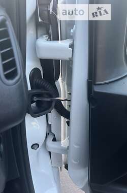 Вантажний фургон Nissan NV300 2018 в 