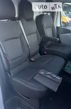 Вантажний фургон Nissan NV300 2018 в 