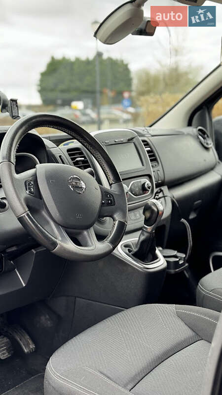 Мінівен Nissan NV300 2020 в Чернівцях