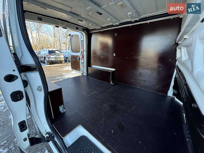 Вантажний фургон Nissan NV300 2019 в Умані фото 13 Вантажний фургон Nissan NV300 2019 в Умані