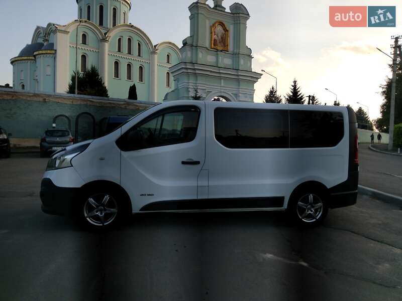 Мінівен Nissan NV300 2017 в Володимирі