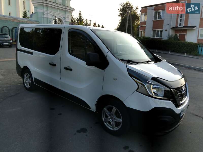 Мінівен Nissan NV300 2017 в Володимирі