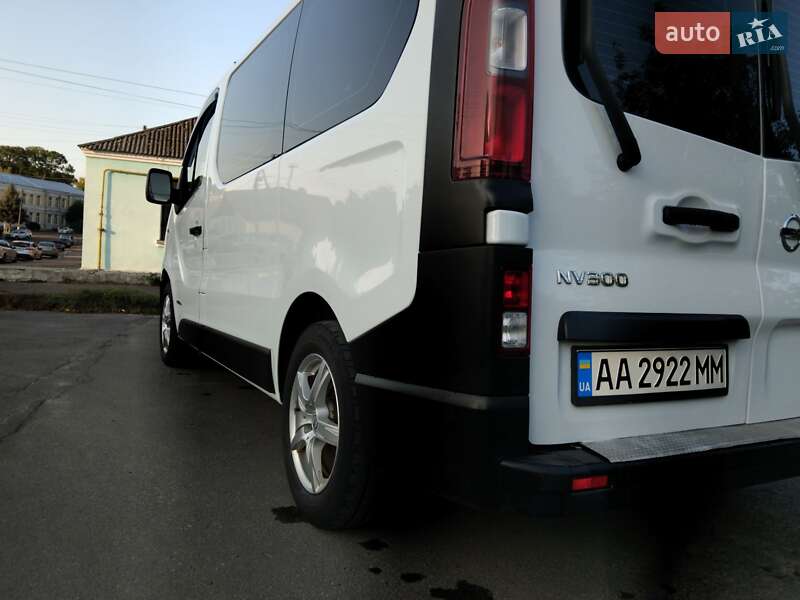 Мінівен Nissan NV300 2017 в Володимирі