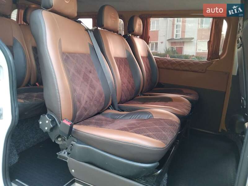 Мінівен Nissan NV300 2017 в Володимирі