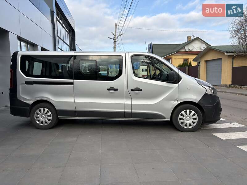 Минивэн Nissan NV300 2020 в Луцке фото 5 Минивэн Nissan NV300 2020 в Луцке
