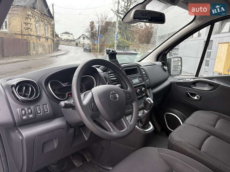Минивэн Nissan NV300 2020 в Луцке фото 26 Минивэн Nissan NV300 2020 в Луцке
